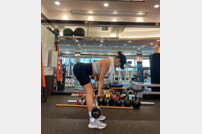 “오늘은 하체” 소유, 남다른 S라인 ‘그저 감탄만’ [DA★]