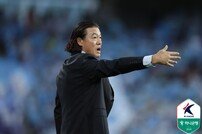 데뷔전 승리 거둔 김판곤 감독, 실종된 ‘울산 DNA’ 되살릴 수 있을까?