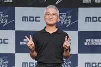 조재윤, 수줍은 브이 (백설공주에게 죽음을)[DA포토]