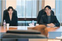 정해인, ‘짝사랑’ 정소민 전 직장 동료와 멱살잡이 (엄마친구아들)