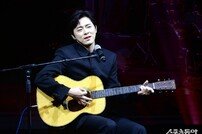 ‘♥거미’ 신인가수 조정석 “롤모델은 없고요, 차트는…많은 사랑 바라요” (종합)[DA:현장]