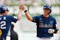 천재환, 만루 찬스에서 2타점 적시타!