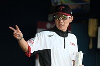 “계속 잊혀지지 않을 8월 KIA전 첫 경기” 3위 확정 후 시즌 돌아본 LG 염경엽 감독
