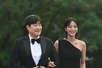 배성재-설인아, 행복한 미소