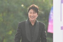 송강호, 신인배우의 ‘서울드라마어워즈’ 입장