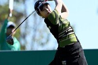 박지영 이어 박현경 윤이나까지…KLPGA ‘사상 첫 시즌 상금 10억 원 3명 돌파’ 새 역사 썼다