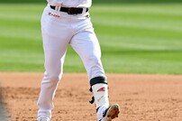 오윤석, 3-3 동점 적시타!