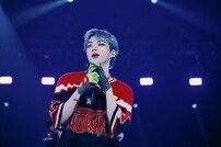 강다니엘, 올 밴드 라이브 120분…콘서트 성료