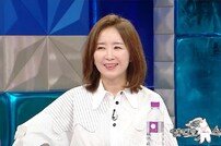 윤유선, ‘18세 연하’ 男배우와 로맨스…스튜디오 발칵 (라스)