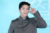 ‘청설’ 홍경 “원작 있는 영화  걱정 컸지만 ‘순수함’에 집중했다”