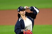 ‘랜디 신혜’ 박신혜, KIA 우승 기원 시구