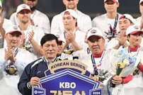 KBO 감독상 수상한 이범호 감독