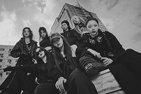 베이비몬스터 ‘CLIK CLAK’ 선공개 MV, 21시간 만에 1000만뷰