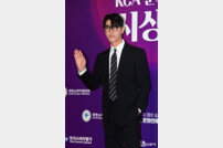차승원, 깔끔한 패션