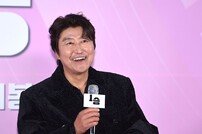 송강호 ‘여자배구의 아기자기함을 좋아해’