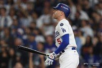 LAD에 우승 안긴 그 ‘홈런공’ 역대 3번째 ‘저지 넘었다’