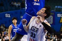코번, 볼 꼭 잡고