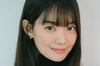 ‘갓민아’ 신민아, 화상재단 등에 3억 기부…15년째 선행