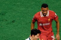 ‘계약 연장+72분 소화’ 손흥민 & ‘등번호 18번+첫 벤치’ 양민혁, 동반 타이틀 보인다…토트넘, 리버풀 격파하고 리그컵 결승 ‘한발 더’