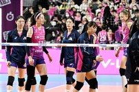 하위팀에 풀세트 2연패…‘왕좌 탈환’ 원하는 흥국생명, 후반기 출발이 수상하다