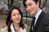 한지민X이준혁, 얼굴합 美쳤다…미소 절로 나는 비주얼 [DA★]
