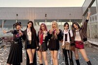 아이브, ‘엠카’ 2주 연속 1위…‘레블 하트’ 5관왕 등극