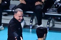 마우리시오 감독, 승기 넘어왔어