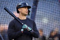 ‘삐걱대는 MVP 쿼텟’ 스탠튼, 양쪽 팔꿈치 모두 염증
