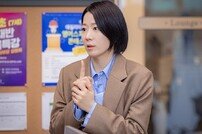 돌아온 전혜진, ‘대치동 열혈 맘’으로 변신