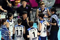 시작은 참 좋았는데…줄부상에 봄배구 무산된 IBK기업은행, ‘백전노장’ 김호철도 손쓸 틈 없었다