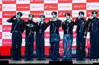 누에라, 경계를 넘나드는 K-POP 루키의 등장