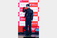 누에라 기현 ‘이 곳이 누에라의 시작’