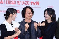 김가은-이선빈 ‘감독님 감자 포즈 해주세요’