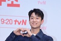 신현승, 대형견 떠오르는 발랄함