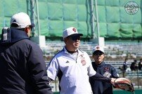 [미야자키 리포트] ‘살아있는 교과서’ 양의지의 솔선수범, 이것이 주장의 품격
