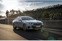 BMW 코리아, 프리미엄 전기 세단 ‘뉴 i5 xDrive40’ 국내 공식 출시
