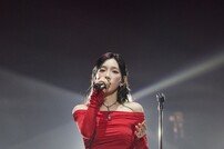 태연 “생일날에 솔로 10주년 공연…많은 축하 받고 싶었다”