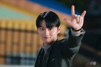 “문가영♥최현욱, 곧 큰 거 온다” 흑역사 휘몰아치나? (흑염룡)