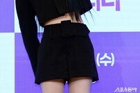 최예나, 귀여운 막내 빌런~