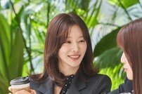 이주빈 빵긋 웃는데 또라이? “진지한데 엉뚱 바이브” (이혼보험)