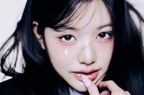 아이브 장원영, 못 하는 게 없어…광고 요정→첫 타이틀곡 작사까지
