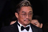 추성훈 측 “故김새론 장례비 전액 부담? 가짜뉴스…사적 친분無” [공식입장]