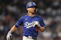 ‘베츠 정상 출격’ LA 다저스, 최강 MVP 트리오 재가동
