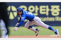 김지찬, 빠른 발로 3루까지