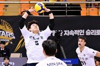 “우리가 돌아왔다” PO 역스윕 역사 다시 쓴 디펜딩 챔프 대한항공, KB손보 꺾고 8연속 챔프전 진출