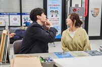 이동욱 경찰서 조사 충격… 이주빈과 첫만남부터 꼬였다 (이혼보험)