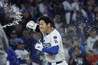 ‘오타니 끝내기포 발사’ LA 다저스, 개막 8연승 신기록…LA 시대+직전시즌 WS 우승팀 최초!