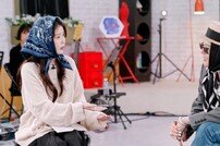 지드래곤, 아이유 만난다…“나보다 어리지만 뛰어나” (굿데이)