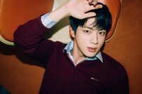 [스타추격자] 앞치마 두른 BTS 진, 안동에서 만난 진짜 슈퍼히어로였다