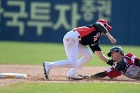 신민재 ‘이미 아웃이네’